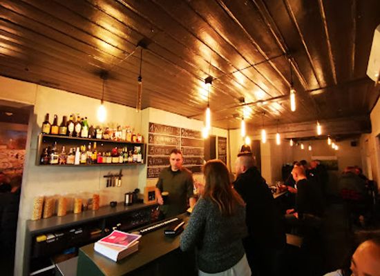 lithuania/kaunas/zaliakalnis/bar/vingiu-dubingiu-alude