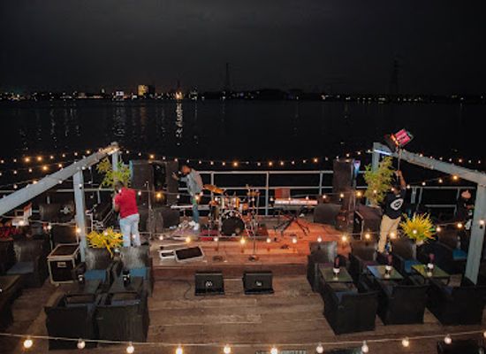 nigeria/lagos/bar/sailors-lounge-restaurant-lounge-bar-in-lekki-lagos