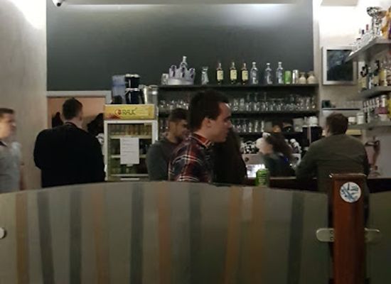 slovenia/posavje/bar/moment-bar