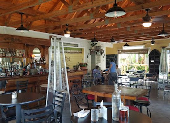 florida/sebring/bar/faded-bistro-beer-garden