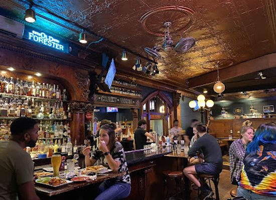 indiana/bloomington/bar/crazy-horse