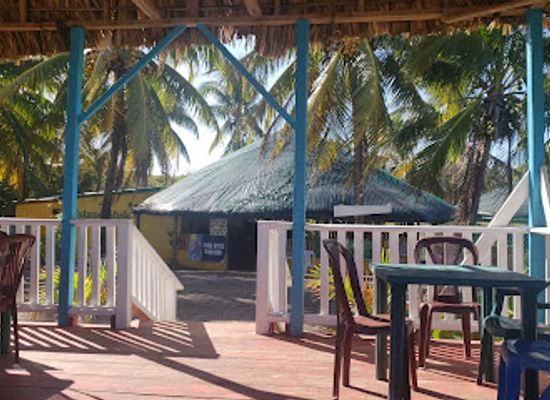 nicaragua/corn-islands/bar/island-style-beach-bar-restaurant