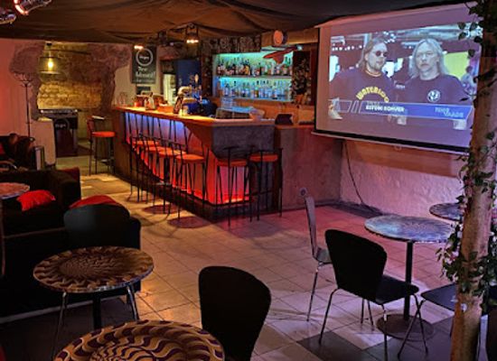 estonia/tartu/bar/lege-bar-stage