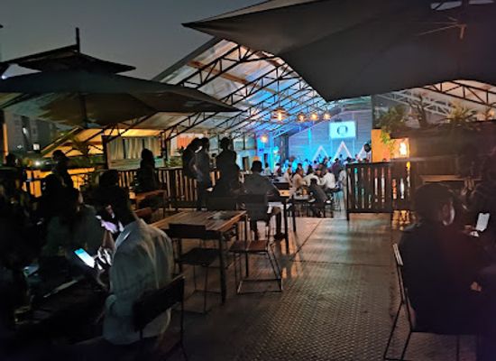 uganda/buganda/bar/kenji-s-cocktail-bar