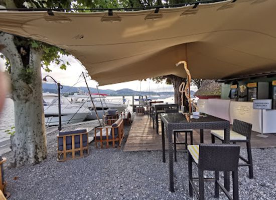switzerland/lucerne/lake-lucerne/bar/sunset-bar-lucerne