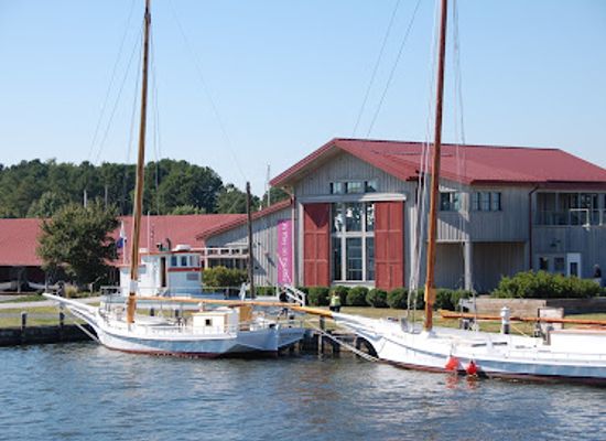maryland/chesapeake-bay-maritime-museum/bar/at-play-on-the-bay-exhibition-cbmm