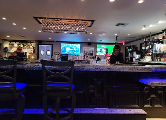 california/inland-empire/bar/flat-top-bar-and-grill