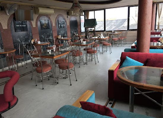 india/jaipur/jantar-mantar/bar/hotel-sweet-dream-bar