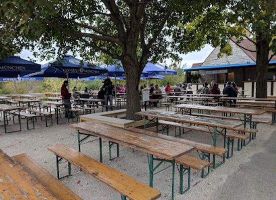 wisconsin/eastern-ridges-and-lowlands/bar/estabrook-beer-garden