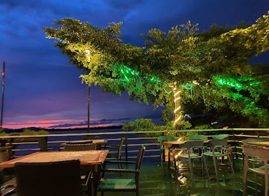 myanmar-burma/mon-state/bar/the-cargo-bar-grill