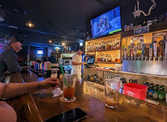 idaho/meridian/bar/frontier-club