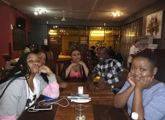 zimbabwe/bulawayo/bar/roosters-pub-grill