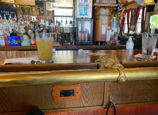 wisconsin/sheboygan/bar/time-and-a-half