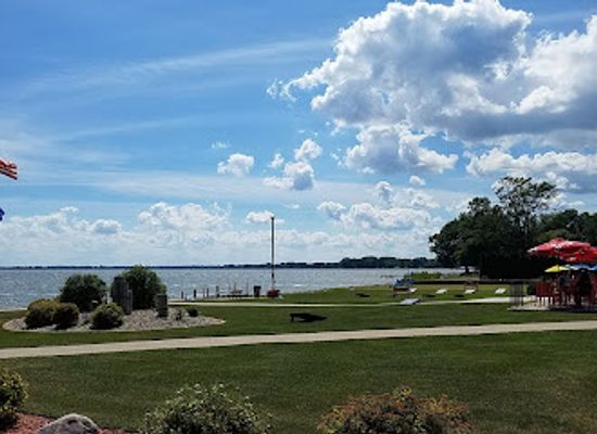 wisconsin/lake-winnebago-region/bar/waverly-beach-bar-grille
