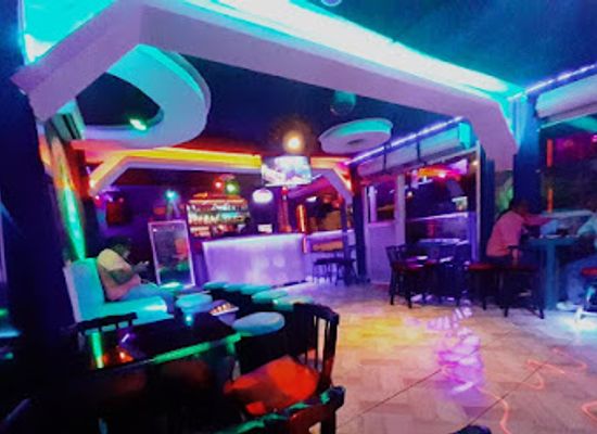 ecuador/santa-elena-region/bar/pool-s-bar-karaoke