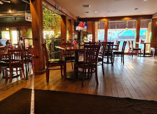 indiana/brown-county-state-park/bar/out-of-the-ordinary-and-hickory-bar