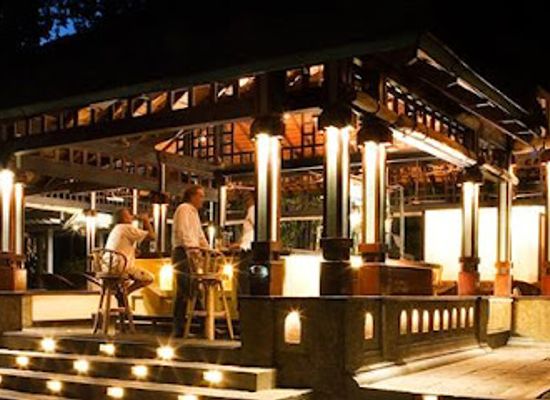 sri-lanka/colombo-district/bar/the-breeze-bar