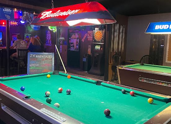 tennessee/west-tennessee/bar/jw-brewskies-sports-bar-and-grill