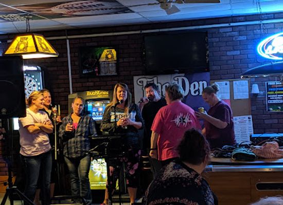 minnesota/central-lakes-region/bar/the-den-bar-and-grill