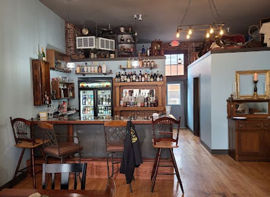 nebraska/dissected-till-plains/bar/flutterby-finds