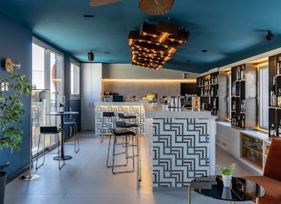 spain/madrid/bar/axel-hotel-sky-bar