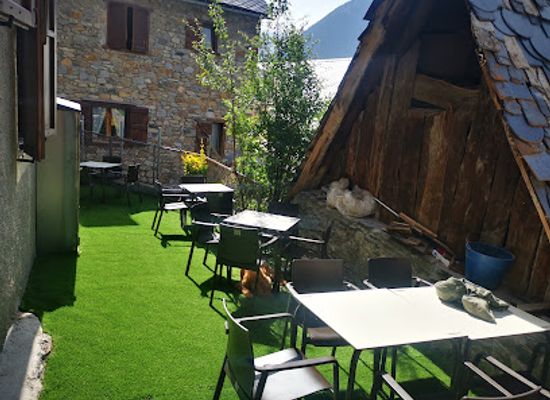 spain/aiguestortes-i-estany-de-sant-maurici-national-park/bar/seg-in