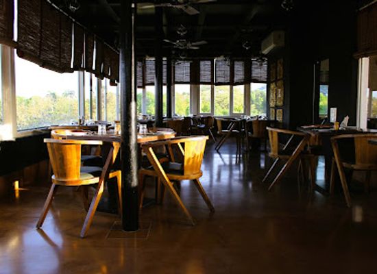india/western-india/bar/grapevine-rooftop-tavern