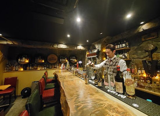japan/tokyo/shinjuku/bar/spirits-bar-sunface-shinjuku