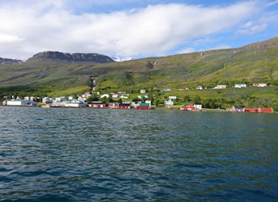 iceland/hengifoss-waterfall/bar/randulf-s-sea-house