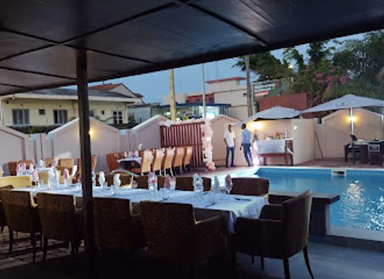benin/cotonou/bar/cosy-pool-lounge-bar-et-restaurant