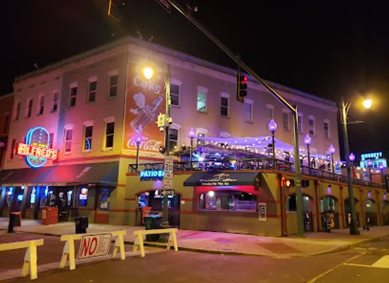 tennessee/memphis-beale-street/bar/patio-bar