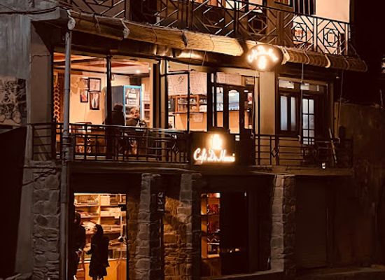 pakistan/karimabad/bar/cafe-de-hunza
