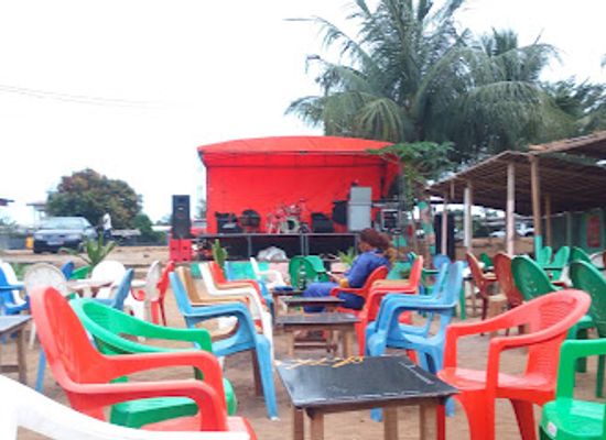 cote-d-ivoire/grand-bassam/bar/maquis-le-grand-village