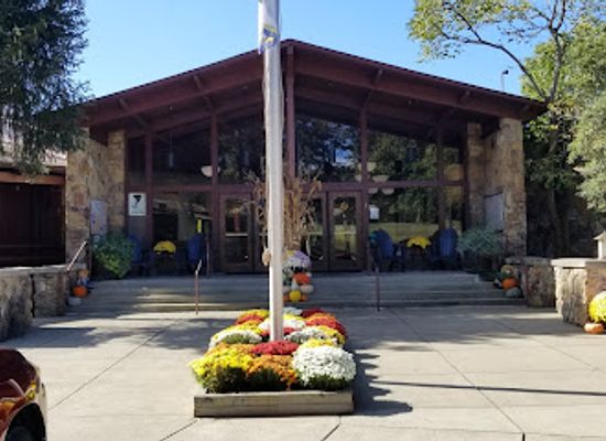 kentucky/carter-caves-state-resort-park/bar/lewis-caveland-lodge