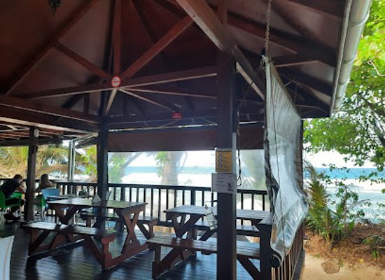 seychelles/ile-farquhar/bar/surfers-beach-restaurant