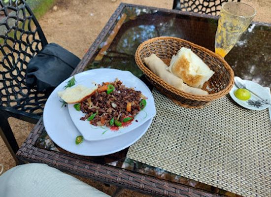 ethiopia/jinka/bar/besha-gojo-restaurant