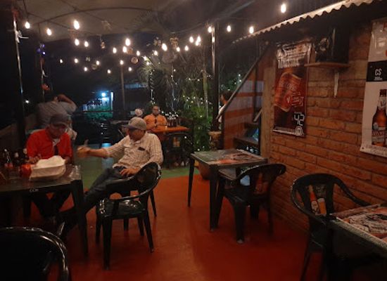 nicaragua/rivas/bar/picadelis-tiki-bar