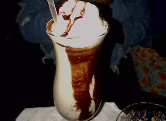 saint-kitts-and-nevis/charlestown/bar/rabbit-hole-coctail-bar-and-cafe
