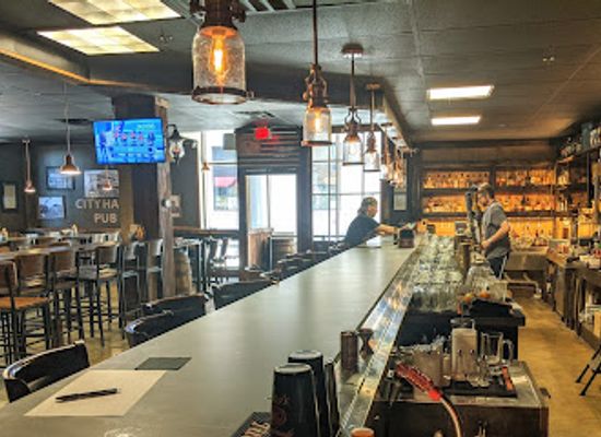 new-hampshire/central-new-hampshire/bar/city-hall-pub