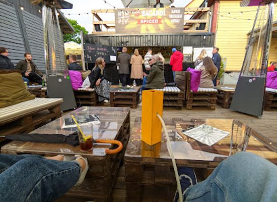 estonia/haapsalu-castle/bar/hoov-haapsalu