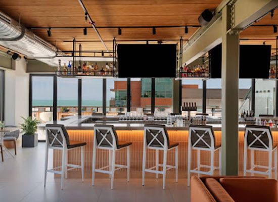 wisconsin/racine/bar/eave
