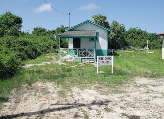 the-bahamas/cat-island/bar/fre-dom-s-bar-grill
