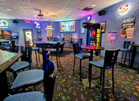 illinois/arlington-heights/bar/hideout-pub-grill