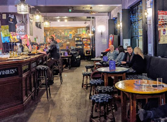 united-kingdom/sheffield/bar/the-dove-rainbow