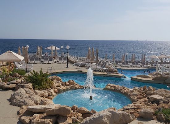 malta/blue-lagoon/bar/hugo-s-pub