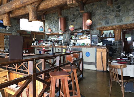 argentina/ushuaia/bar/kuar-resto-bar