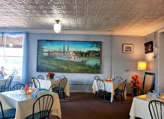 ohio/marietta/bar/levee-house-bistro