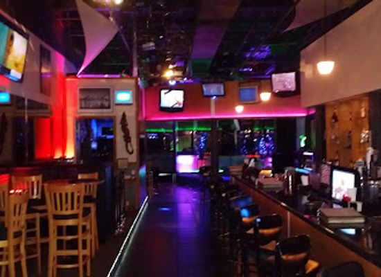 new-york/long-island/bar/lizard-lounge