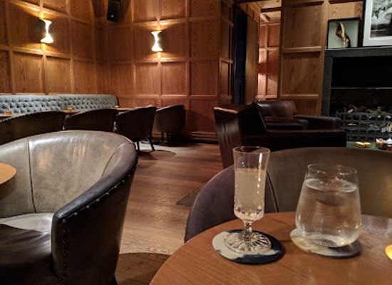 united-kingdom/middlesex/bar/punch-room
