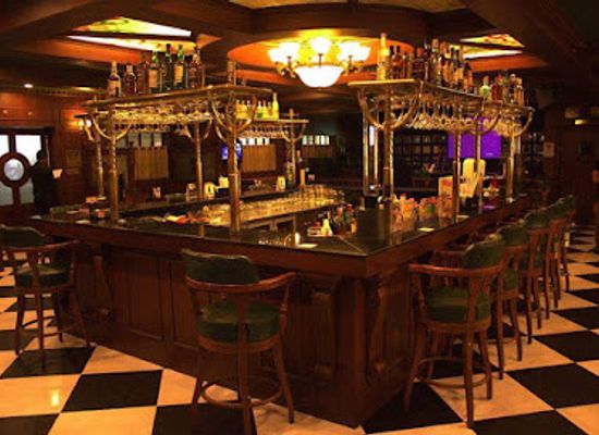 india/madhya-pradesh/bar/10-downing-street-indore